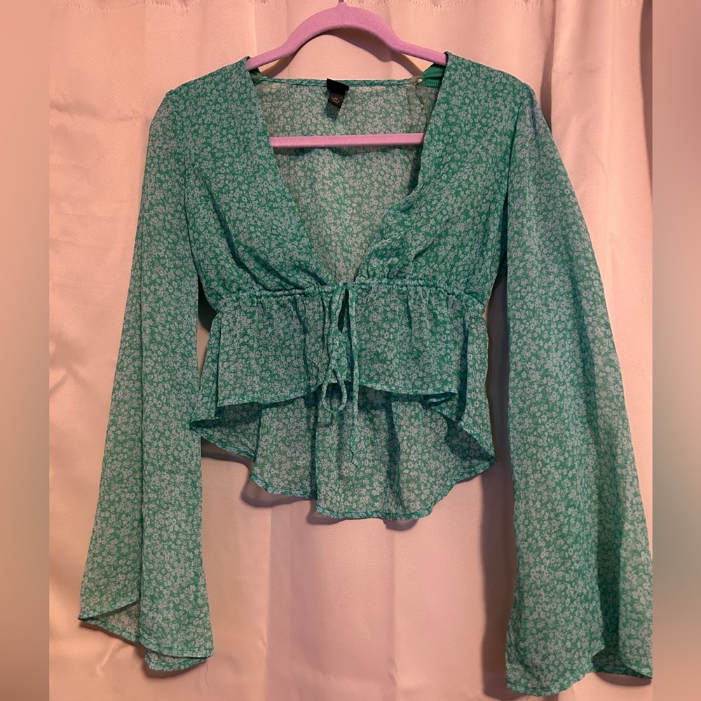 Wild Fable Floral tie-front bell-sleeve Green Women's Top